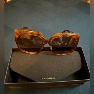 Women’s Dolce & Gabbana Tortoiseshell Sunglasses